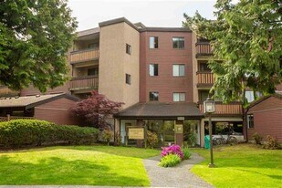8640 Citation Dr in Richmond, BC - Building Photo