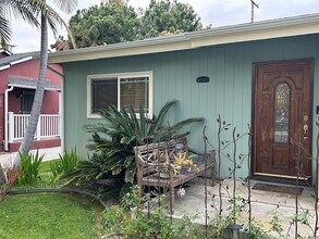 5701 E Los Arcos St in Long Beach, CA - Building Photo - Building Photo