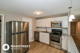 335 Bonnlyn Dr in Orange Park, FL - Building Photo - Building Photo