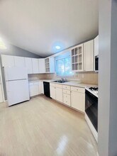 3707 Candlewyck Club Dr in Florissant, MO - Building Photo - Building Photo