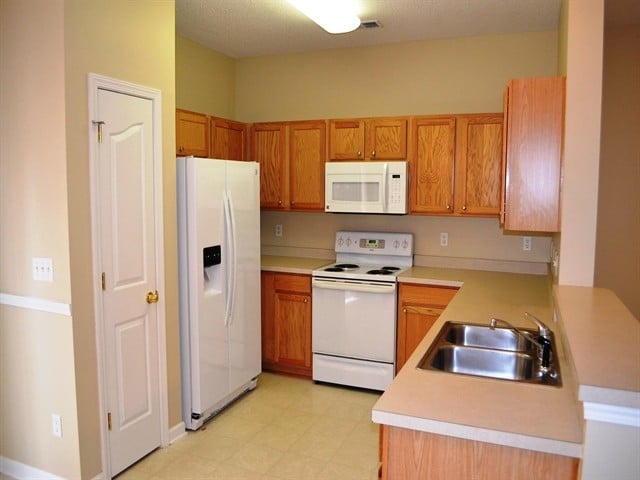 8 War Admiral Way in Greenville, SC - Building Photo - Building Photo