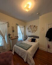 17 Hillside St in Boston, MA - Building Photo - Building Photo