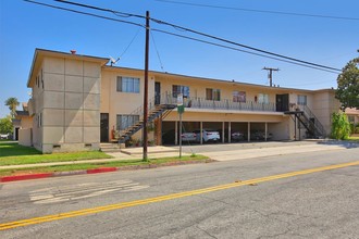 552 S Montebello Blvd in Montebello, CA - Foto de edificio - Building Photo