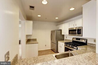 15307 Diamond Cove Terrace in Rockville, MD - Building Photo - Building Photo