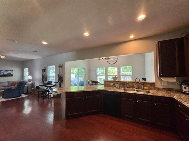 property at 624 Leonard Ln