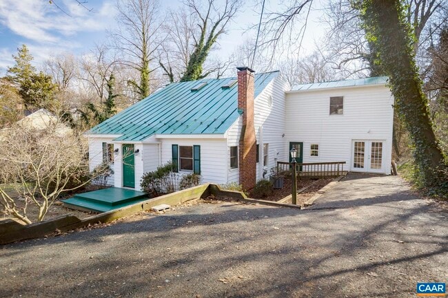 1718 Rugby Ave in Charlottesville, VA - Building Photo - Building Photo