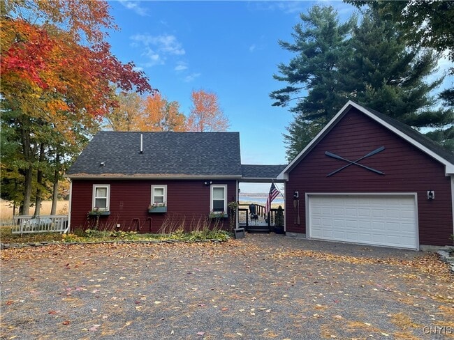 20734 Muskellunge Bay Ln in Sackets Harbor, NY - Building Photo - Building Photo