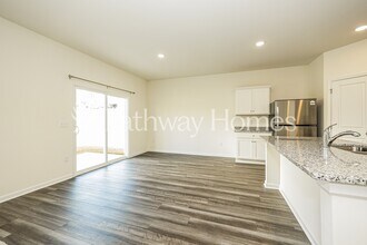 1058 Large Poppy Dr in La Vergne, TN - Building Photo - Building Photo