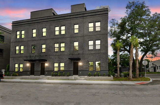 property at 1218 E Kay St