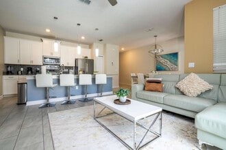 4807 Memories Ln in Kissimmee, FL - Building Photo - Building Photo