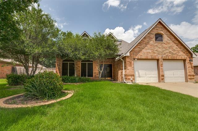 562 Mercer St in Grand Prairie, TX - Building Photo - Building Photo