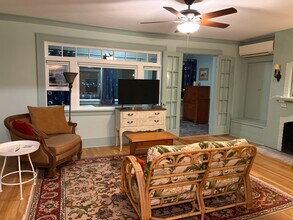 621 North Forest Street, Unit #6 in Bellingham, WA - Building Photo - Building Photo