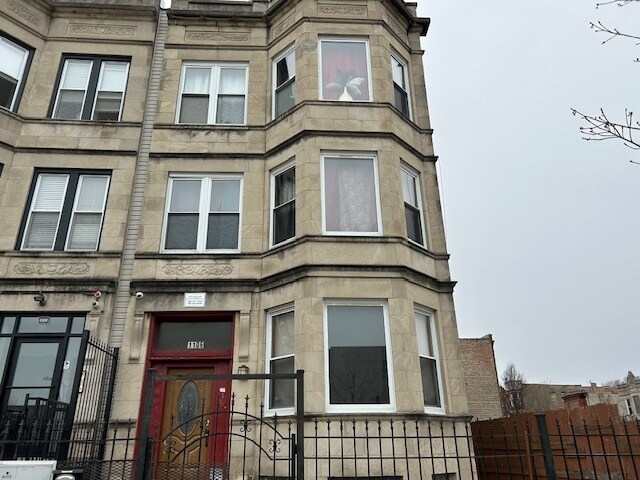 1106 S Francisco Ave in Chicago, IL - Building Photo