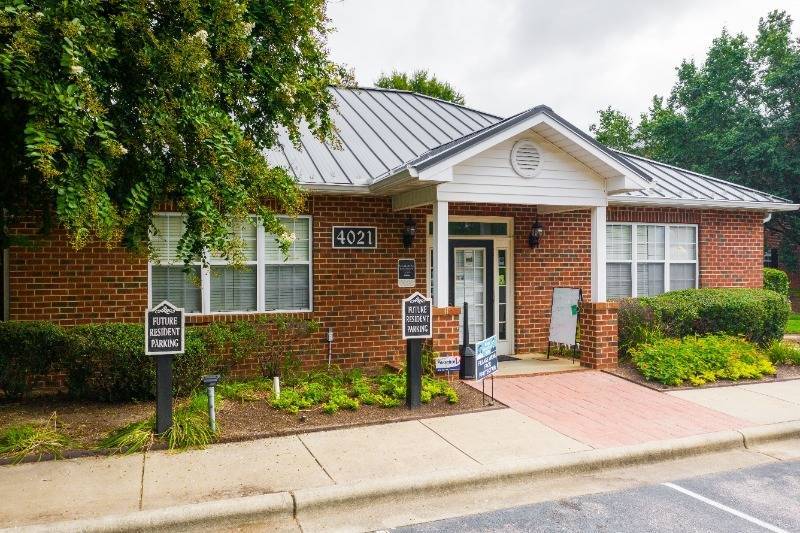 Northstone Apartments in Raleigh, NC - Building Photo