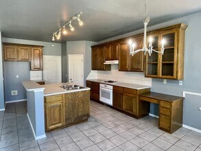 2532 Weymouth Way in Norman, OK - Building Photo - Building Photo