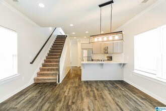 200 Creek Run Way in Calera, AL - Building Photo - Building Photo