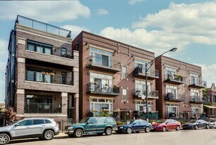 2740 W Belmont Ave in Chicago, IL - Building Photo