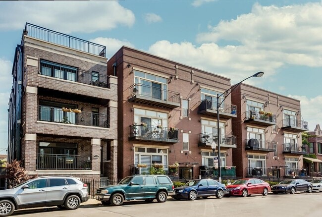 property at 2740 W Belmont Ave