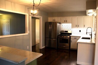 43592 Champlain Ct in Canton Township, MI - Building Photo - Building Photo