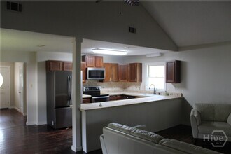 146 Lincoln Cir in Richmond Hill, GA - Building Photo - Building Photo