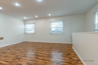 526 Inverrary Ln in Riverwoods, IL - Building Photo - Building Photo