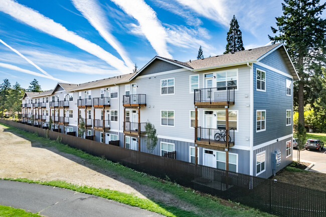 Bridger Court in Vancouver, WA - Building Photo - Building Photo