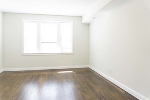 2016 Commonwealth Ave, Unit F in Boston, MA - Building Photo