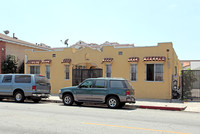 7001 Seville Ave in Huntington Park, CA - Foto de edificio - Building Photo