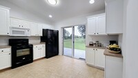 143 Zenith Cir in Ft. Myers, FL - Foto de edificio - Building Photo