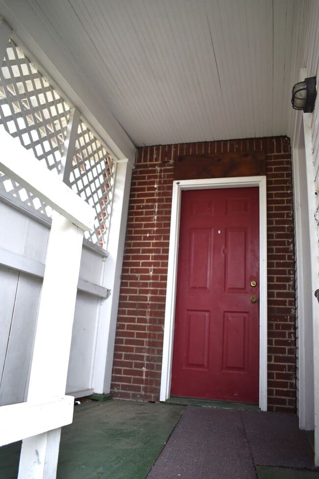 822 Grant St in Indiana, PA - Building Photo - Building Photo