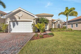 6565 Arroyo Dr in Melbourne, FL - Building Photo