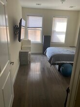 90 Clinton Ave, Unit 306 in Newark, NJ - Foto de edificio - Building Photo