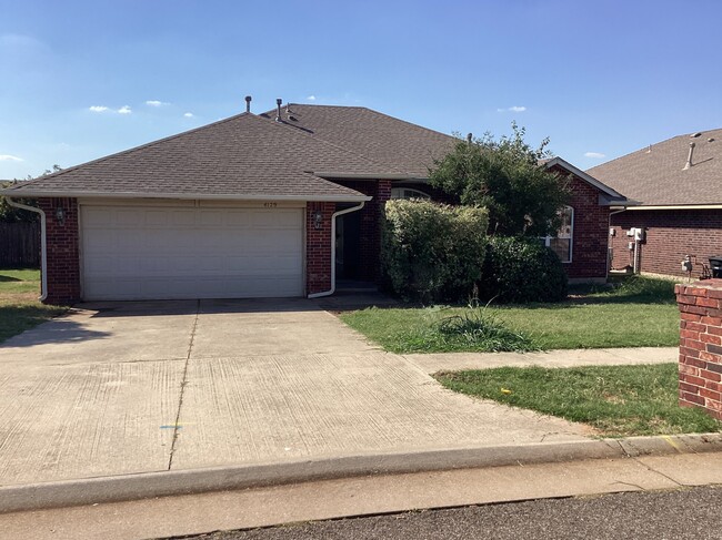 property at 4129 Queens Dr