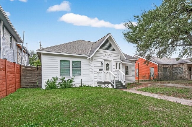 1511 Scharpe St in Houston, TX - Building Photo - Building Photo