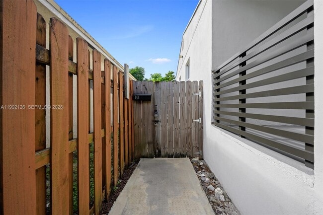 9312 NW 3rd Ave in Miami Shores, FL - Building Photo - Building Photo