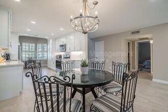 10527 E Fanfol Ln in Scottsdale, AZ - Building Photo - Building Photo