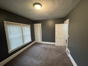 849 Rudyard Rd in Cleveland, OH - Foto de edificio - Building Photo