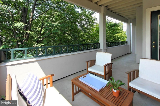 12016 Taliesin Pl in Reston, VA - Building Photo - Building Photo