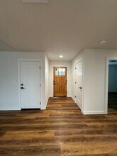 1133 Pineland Dr in Redding, CA - Building Photo - Building Photo