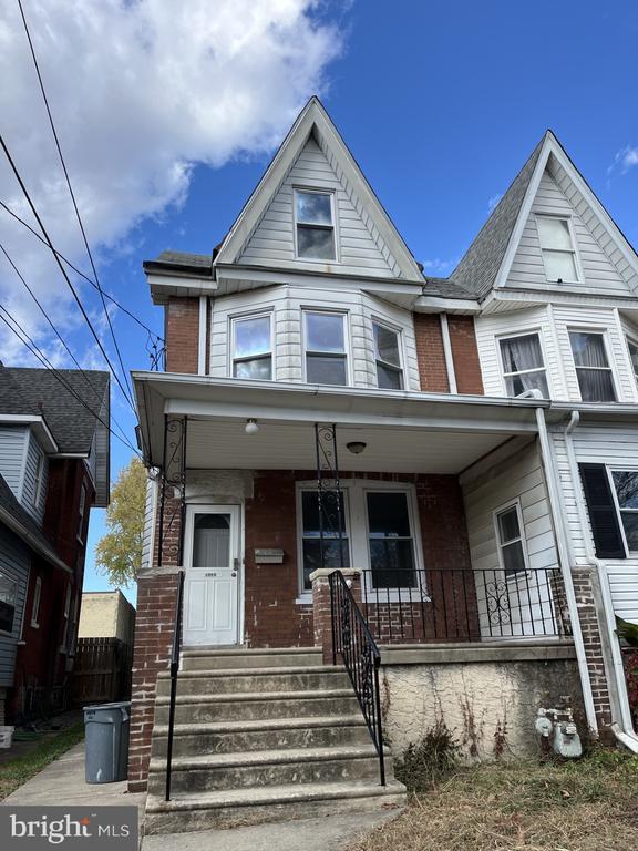 property at 1006 Coates St