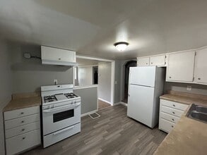 309 28th Ave in East Moline, IL - Building Photo - Building Photo