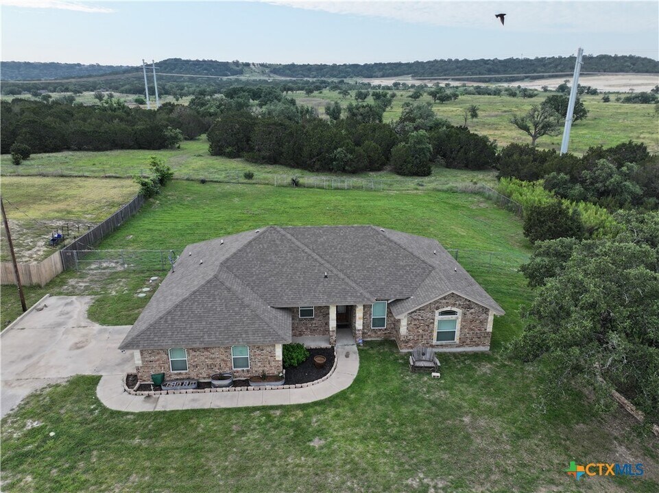 2410 Big Divide Rd in Copperas Cove, TX - Building Photo