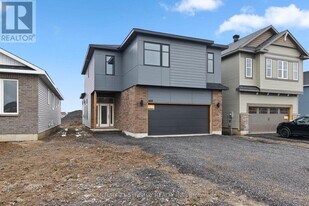 405 Ventoux Ave in Ottawa, ON - Building Photo