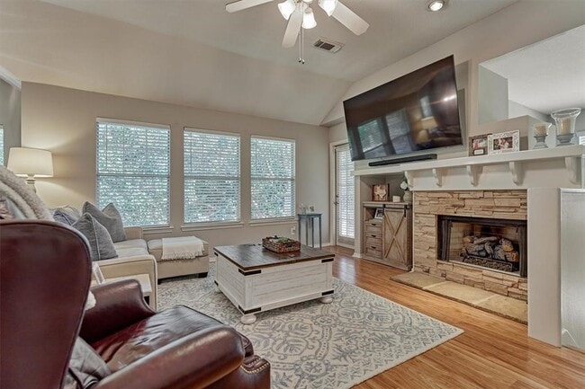 property at 87 Woodlily Pl