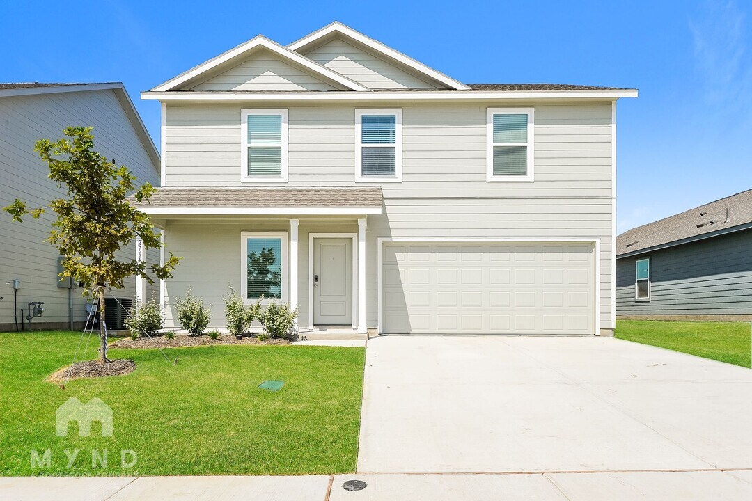 2764 Mistwood Dr in Fort Worth, TX - Foto de edificio
