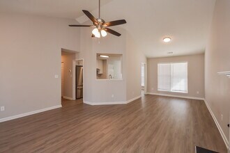 4886 Buchli Ln in Stonecrest, GA - Building Photo - Building Photo
