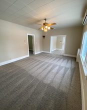 403 E Montgomery St in Knoxville, IA - Building Photo - Building Photo