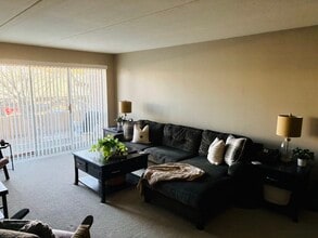 5125 Blodgett Ave in Downers Grove, IL - Building Photo - Building Photo