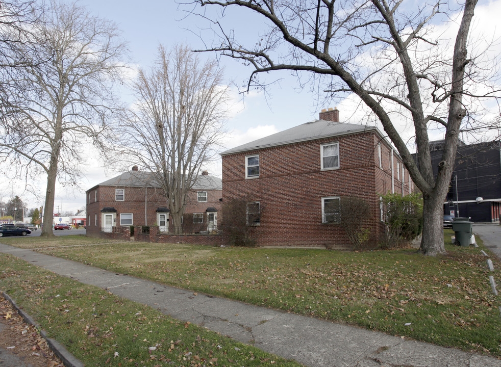 20-30 S Kellner Rd in Columbus, OH - Building Photo