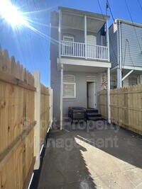 3806 E Pratt St photo'